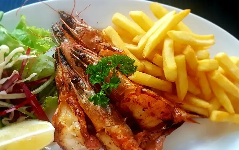 Seafood-lunch-in-Apollo-Bay
