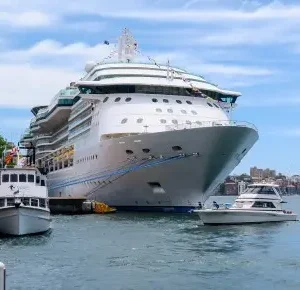 cruise-ship-320