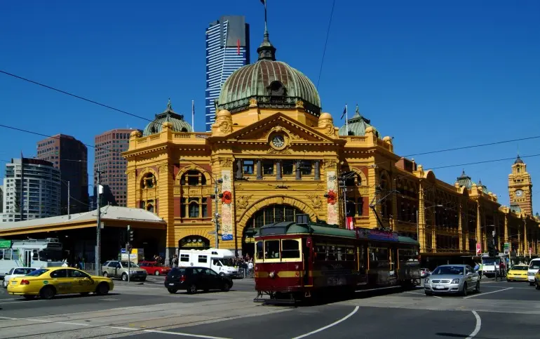 flinders-street-station-melbourne