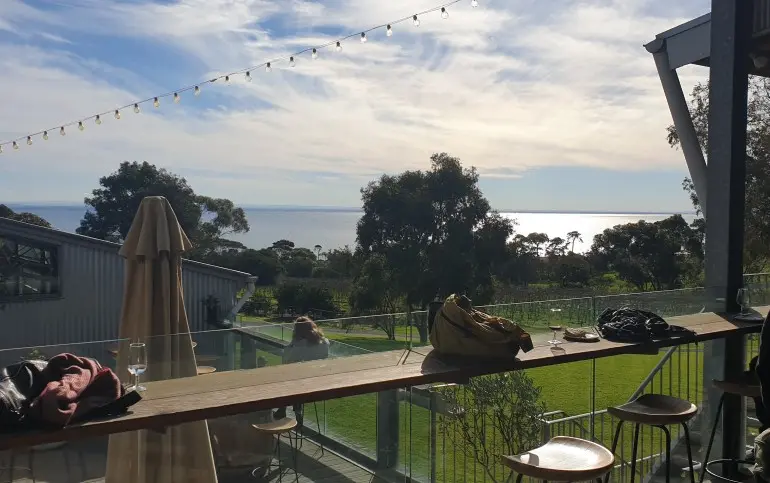bellarine-winery-balcony